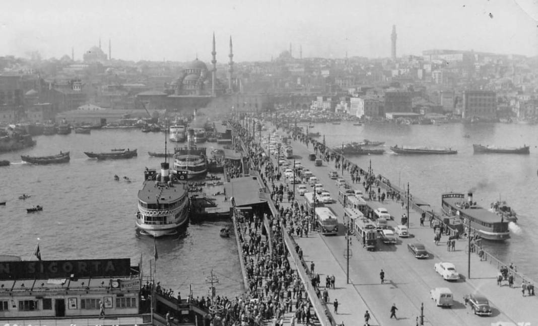 Beyoğlu'nun ismindeki "Bey" ve "Oğlu" Kim? 18